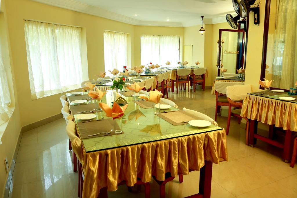 Michaels Inn Thekkady Bagian luar foto